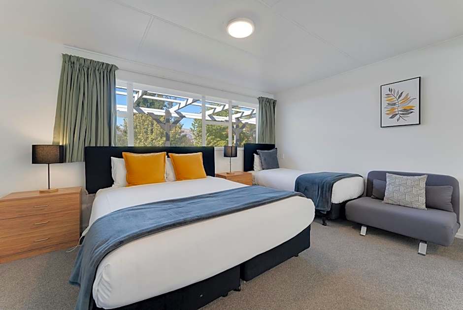Archway Motels & Chalets