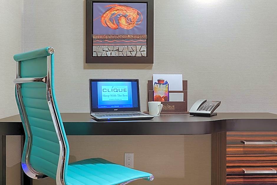 Hotel Clique Airport Calgary