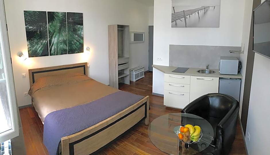 LITTLE PLAZA Appart'Hotel