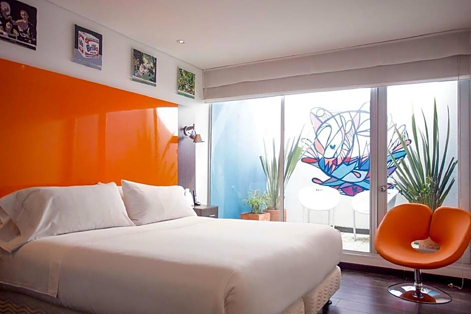 Hotel 104 Art Suites