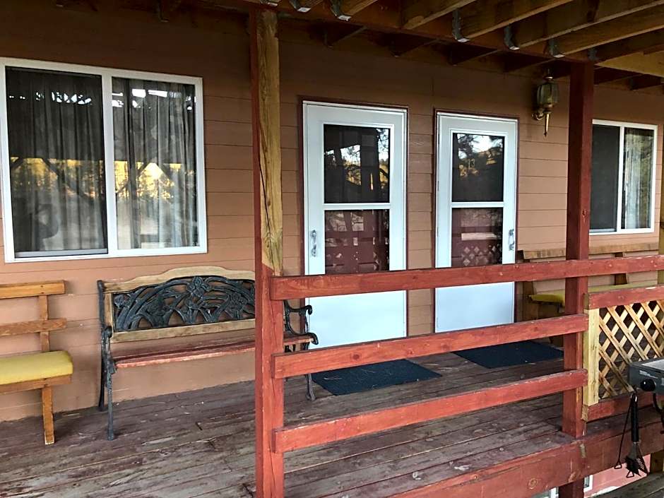 Black Hills Motel at Quail's Crossing