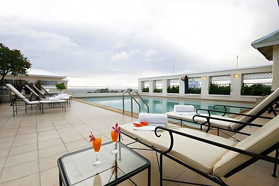 Classic Kameo Hotel and Serviced Apartments Sriracha