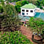Mzunguu Safari Lodge