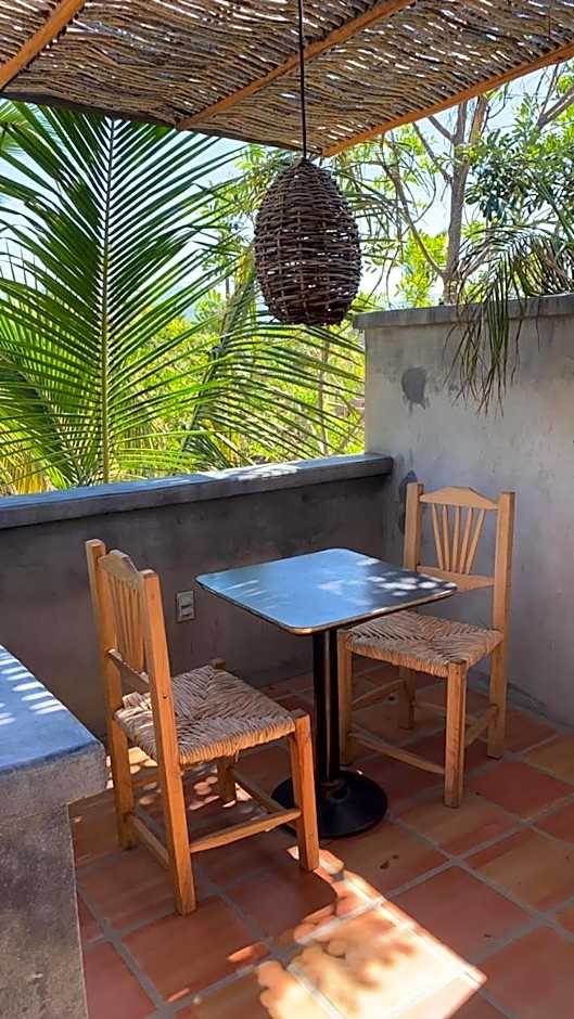 Pure Baja Private Suites-Upscale Property with Infinity Pool and Lush Gardens