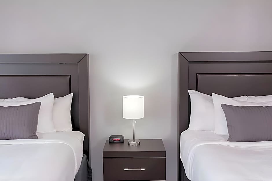 Baymont by Wyndham Glenview