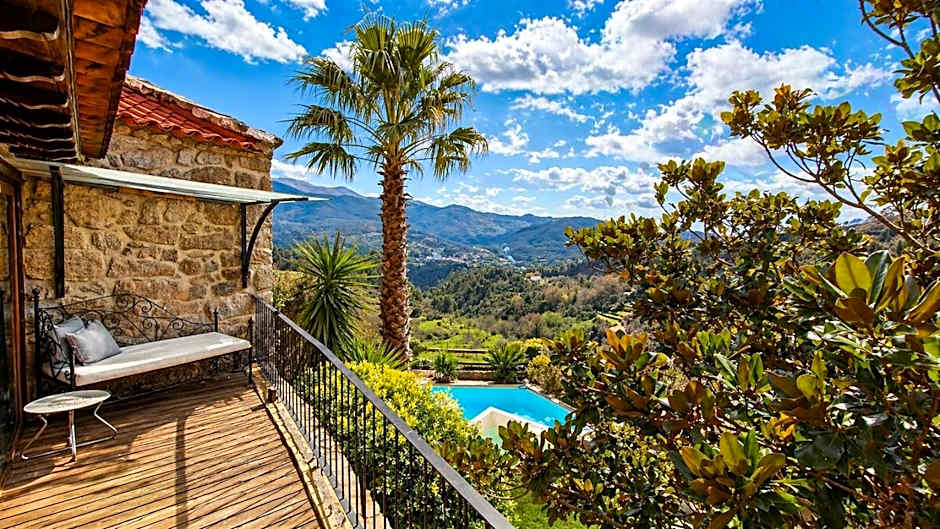 Casa Favo de Mel - Jacuzzi & Piscina - Refúgio na Montanha