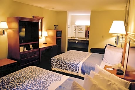 Double Room with Two Double Beds - Non-Smoking