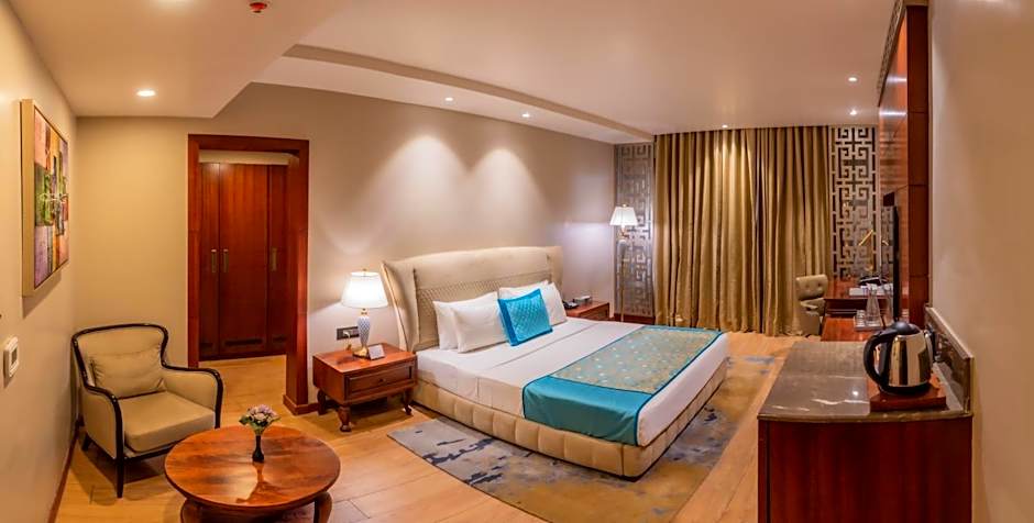 Photo 1 of 6 of Deluxe 1 King Bed