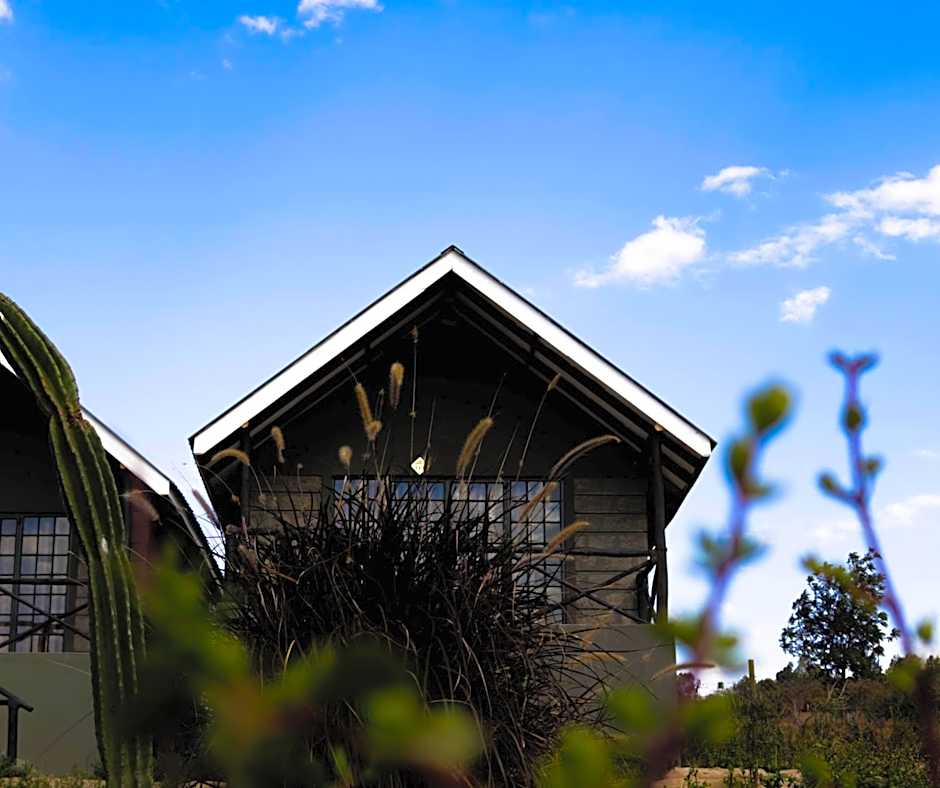 Outback Kenya Lodge