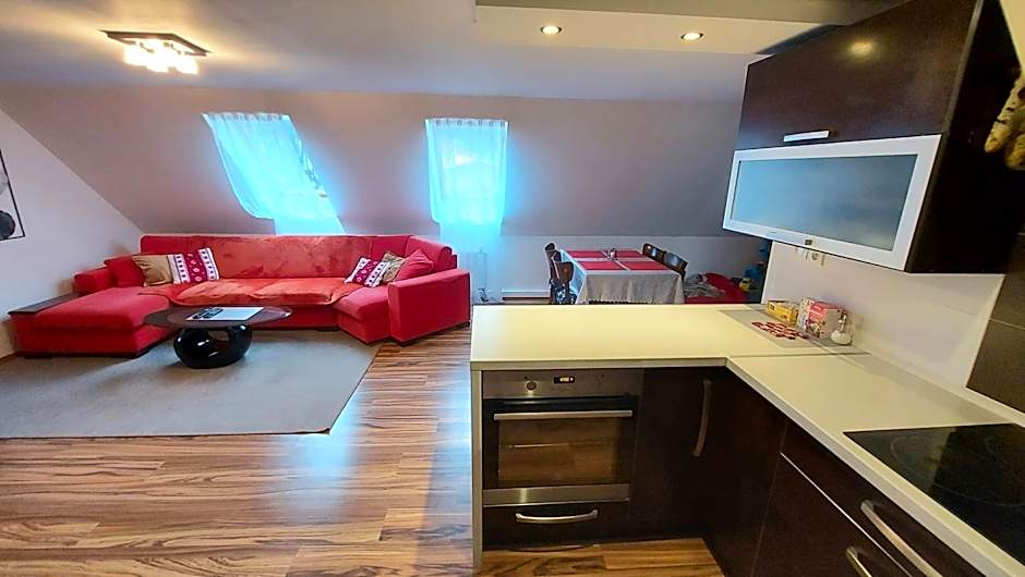 Apartmán Tajov pre 5-6 osôb, privatne parkovanie a terasa