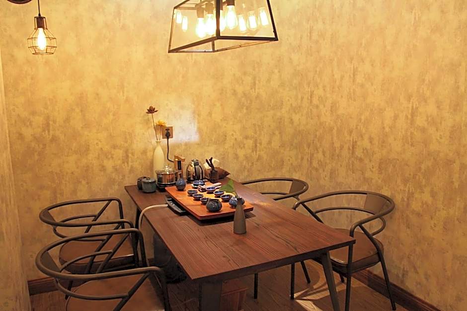 James Joyce Coffetel Zhuozhou City Government Branch