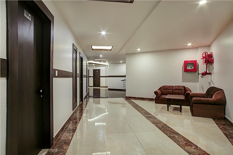 Hotel The Royal Krishna