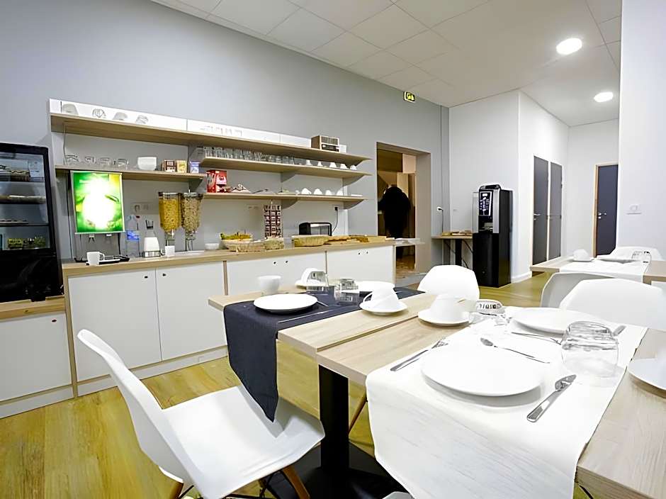 CALM Appart' & Hostel