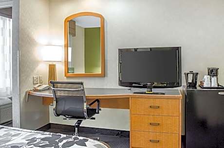 Double Room with Two Double Beds - Non-Smoking