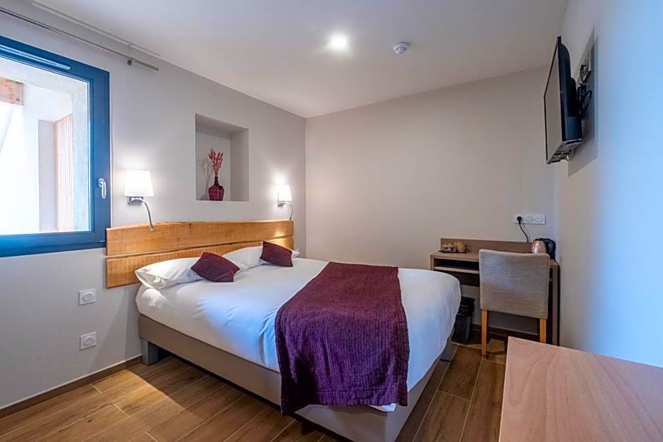 Logis Hôtel Les Vieilles Granges