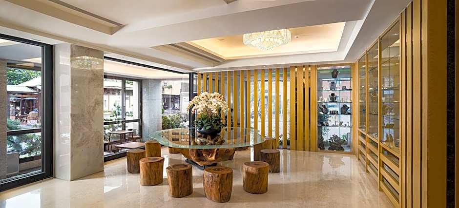 Gamalan FL Spring Hotel