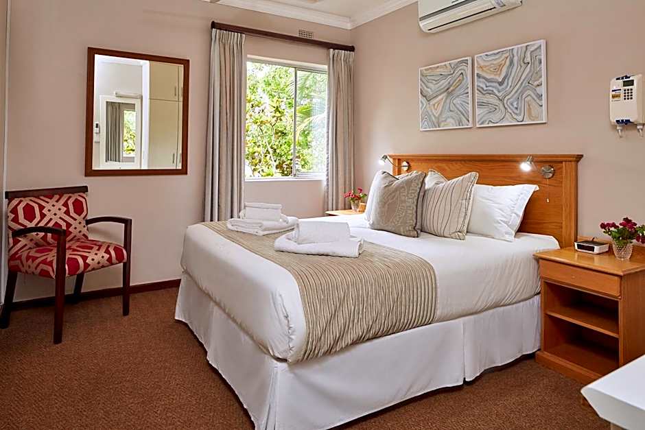 First Group Lake View Cabanas