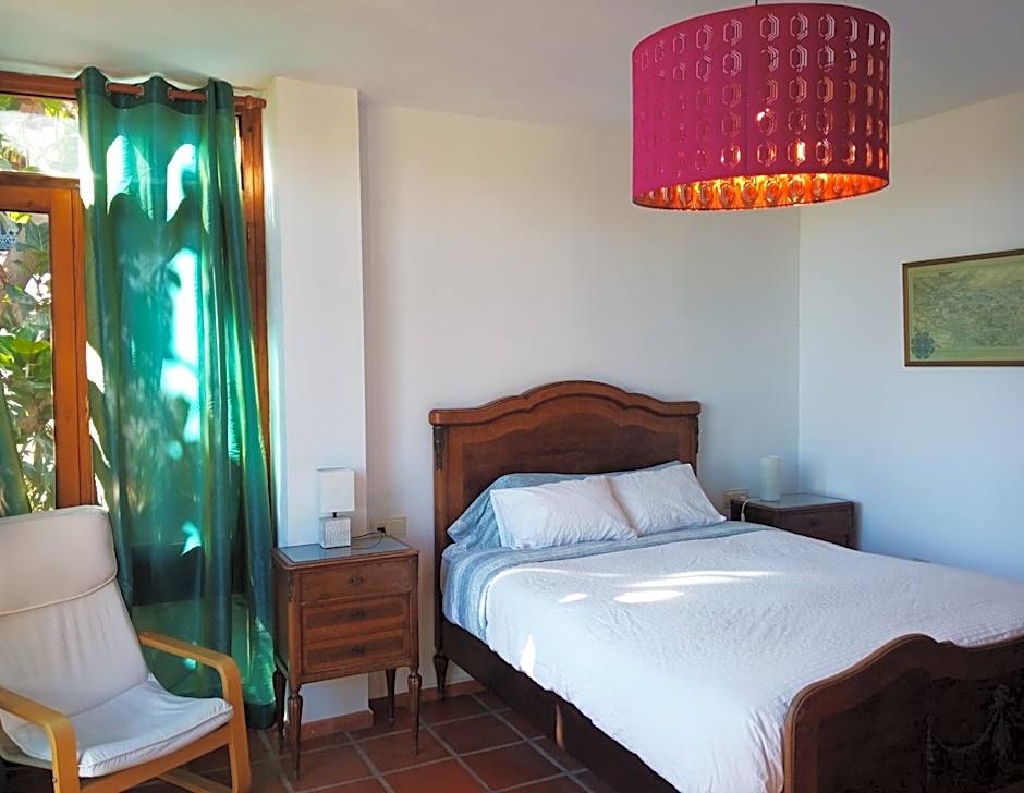 Valle y Mar, Casa de Huéspedes