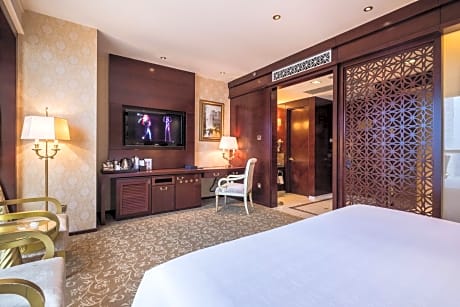 Room, 1 King Bed, City View