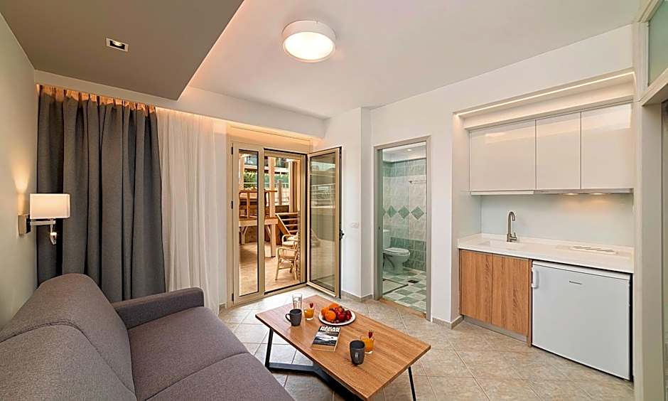 Sunlight Beach Hotel