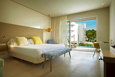 Junior Suite Swim-up