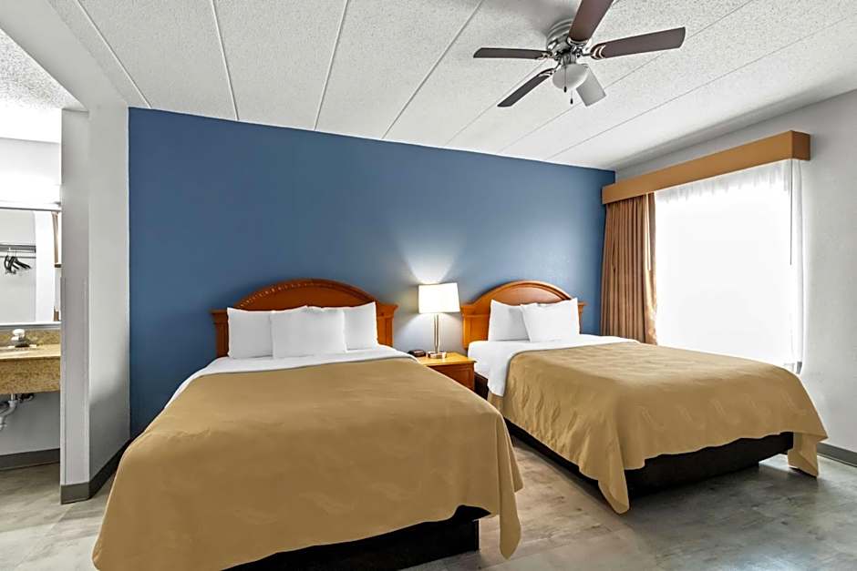 Quality Inn & Suites CVG Airport