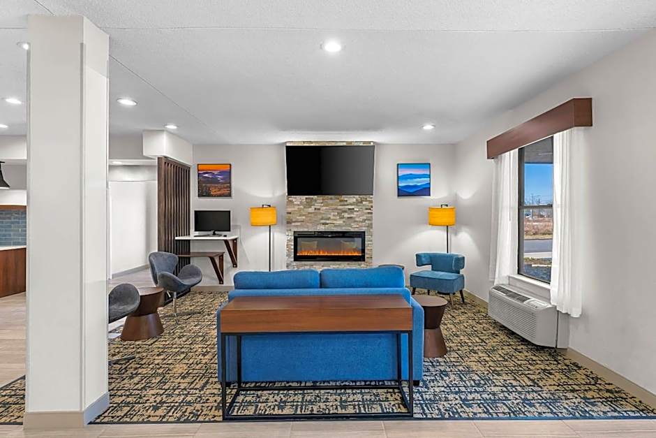 Clarion Pointe