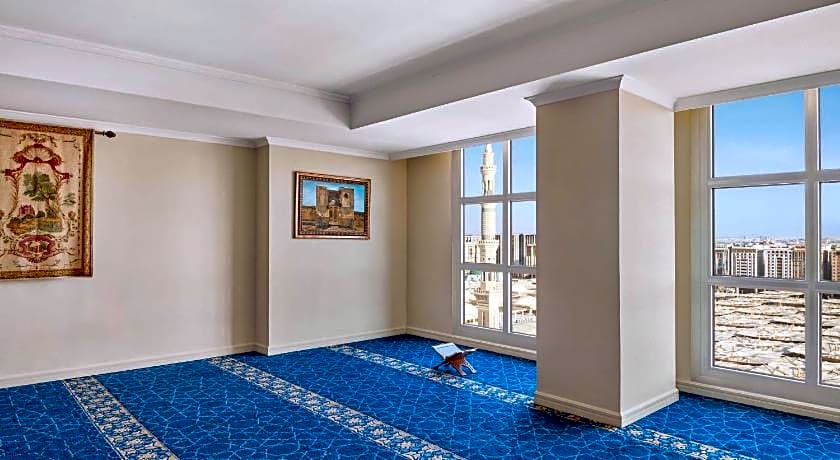 Anwar Al Madinah Movenpick Hotel