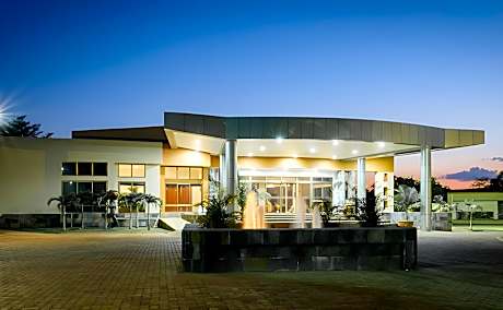 Twangale Resort & Spa