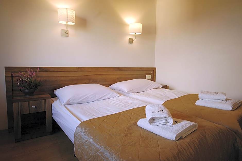 Dom na Skale - Apartamenty w Bieszczadach nad Soliną