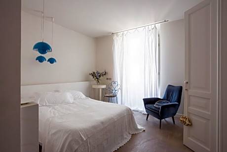 Queen Room with Balcony