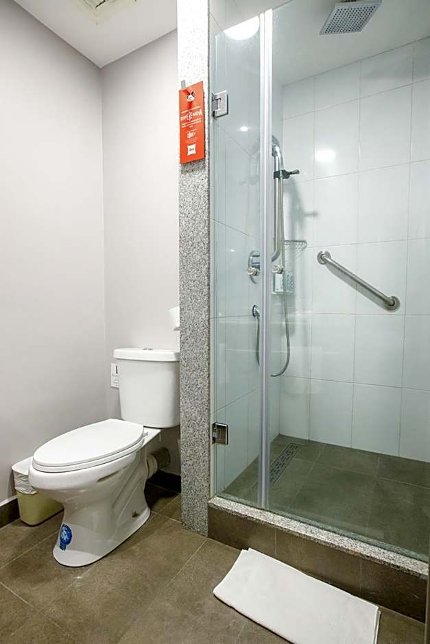 Ibis Quito