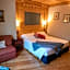 Laghetto Alpine Hotel & Restaurant