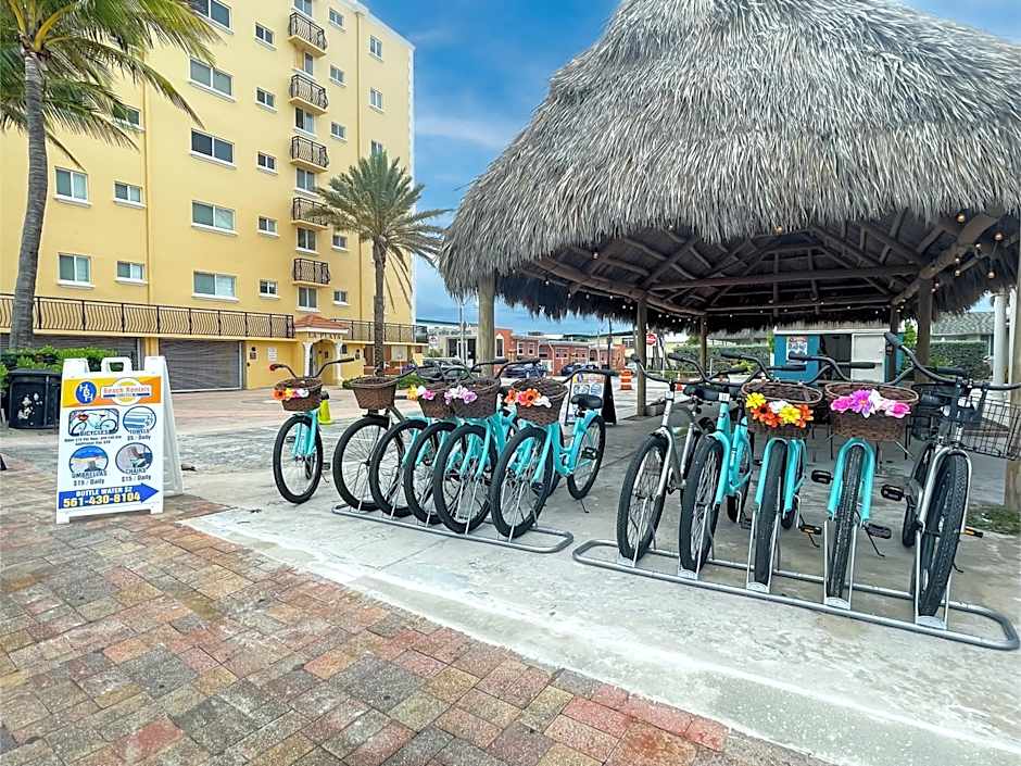 Grenier's Hollywood Beach Hotel