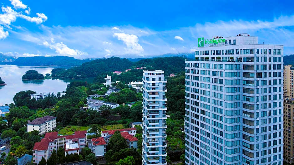 Holiday Inn One Thousand Island Lake By IHG