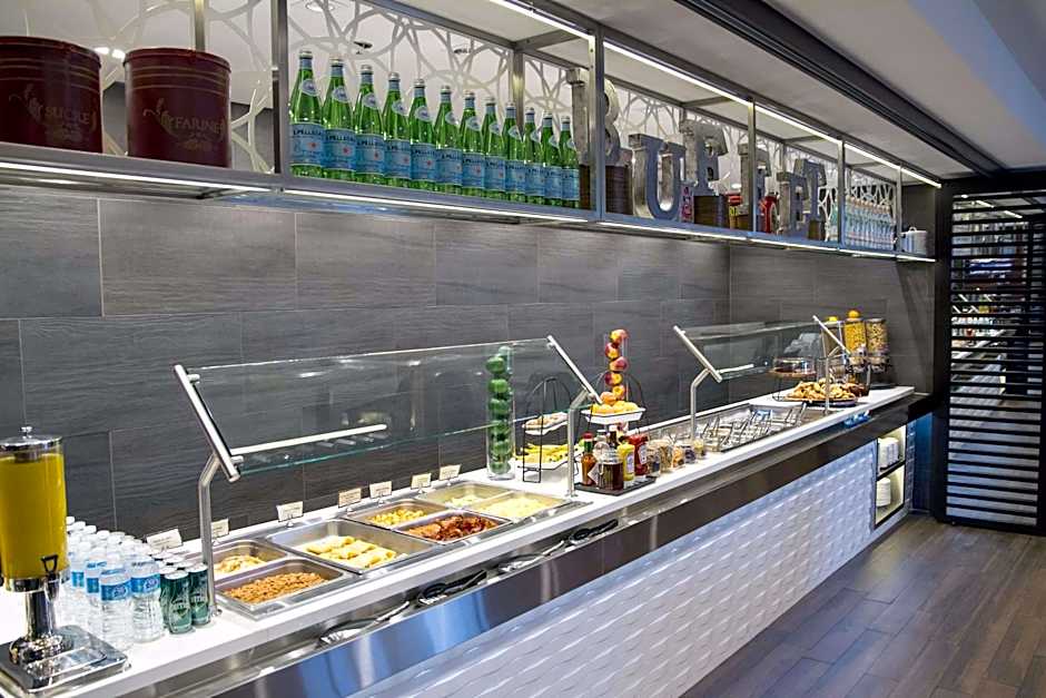 Hilton Montreal Laval