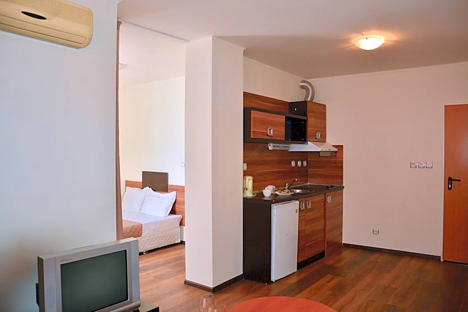 Rainbow 1 Holiday Complex