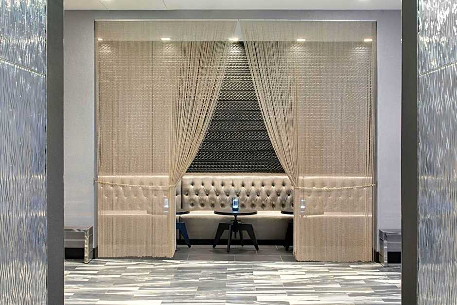 Renaissance Daytona Beach Oceanfront Hotel