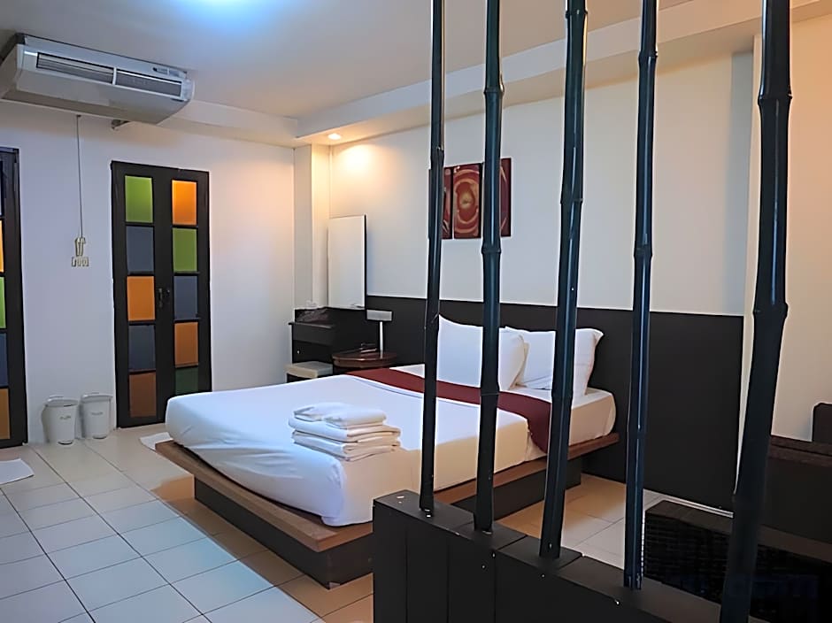 Bangkok Travel Suites Hotel