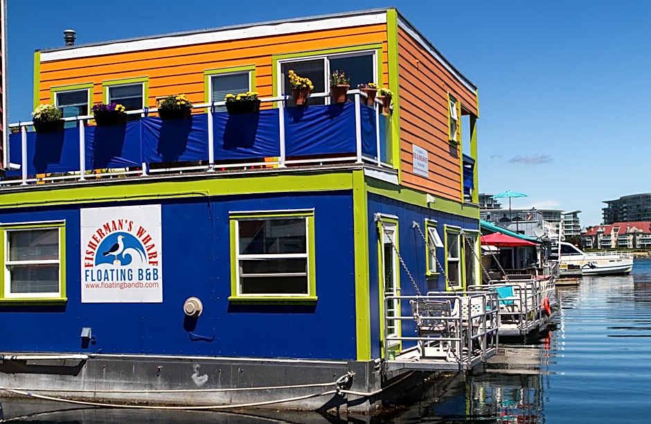 A Float Home B&B in Fisherman’s Wharf