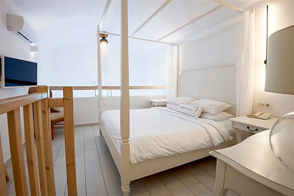 Diamond Deluxe Hotel - Adults Only