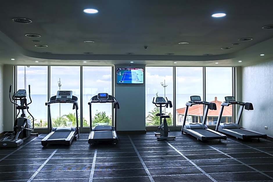 Colosseum Marina Hotel