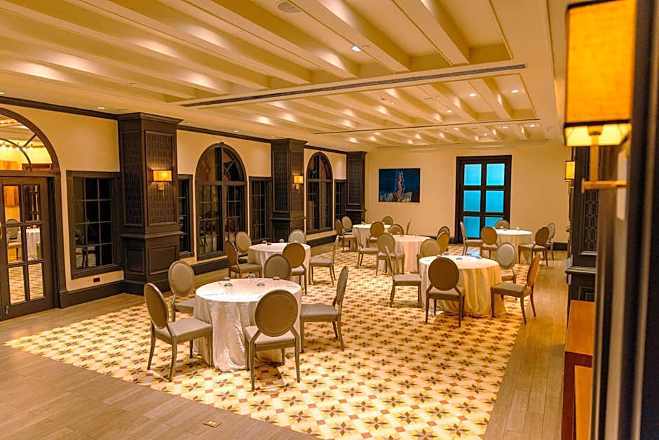 Bristol Panama, a Registry Collection Hotel