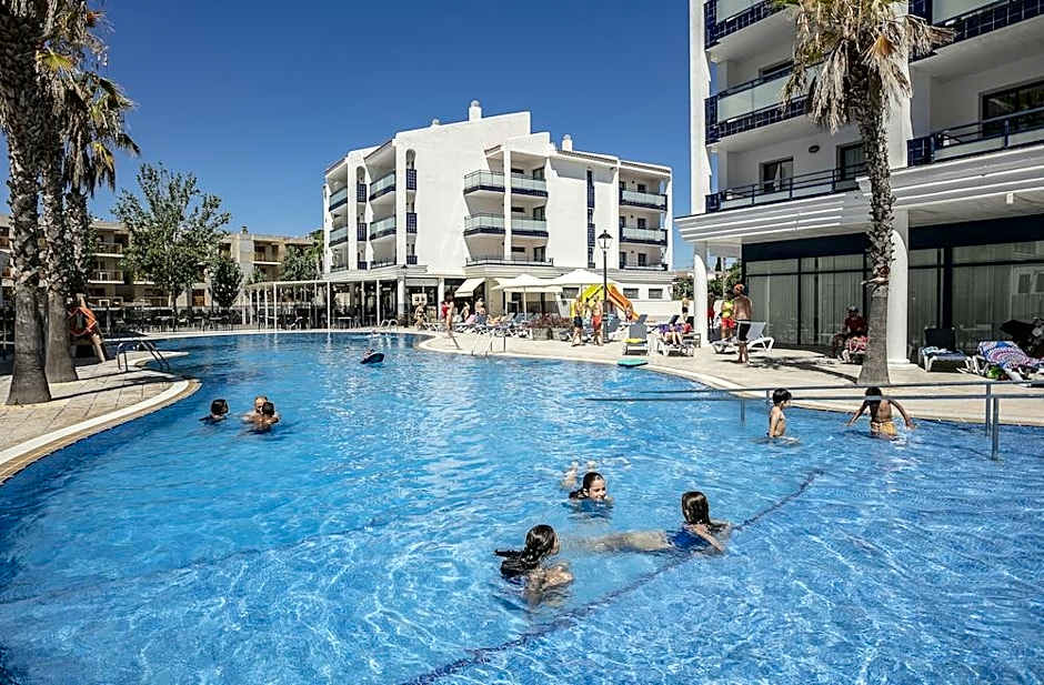 Pins Platja Apartments