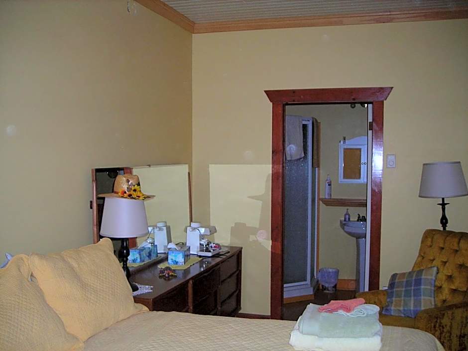 Gîte des Hauteurs et Café de la place