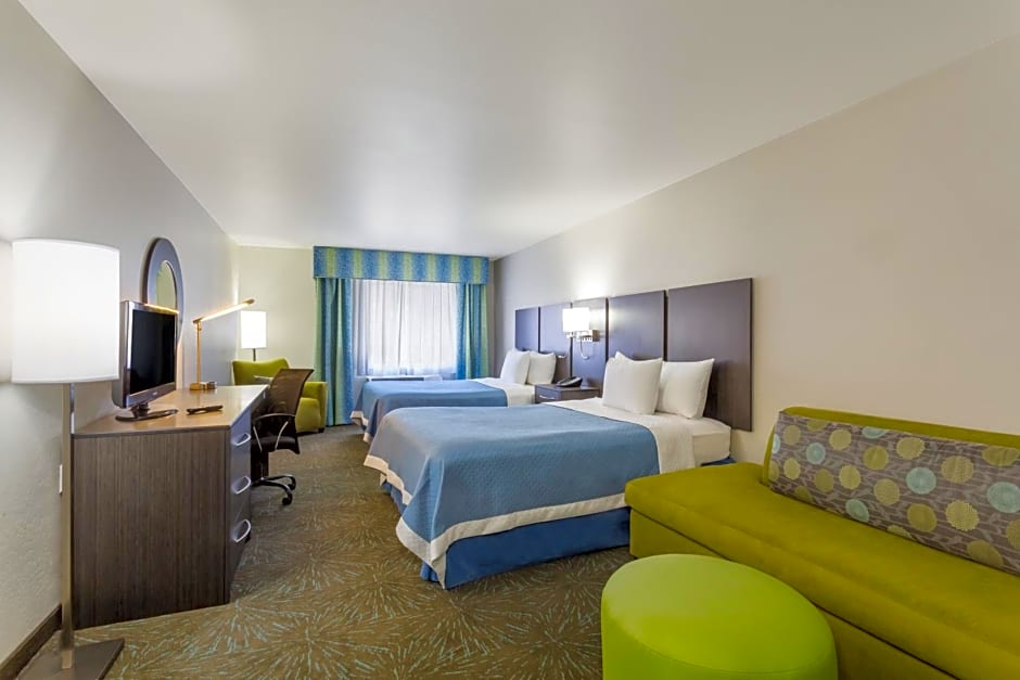 Days Inn & Suites by Wyndham East Flagstaff