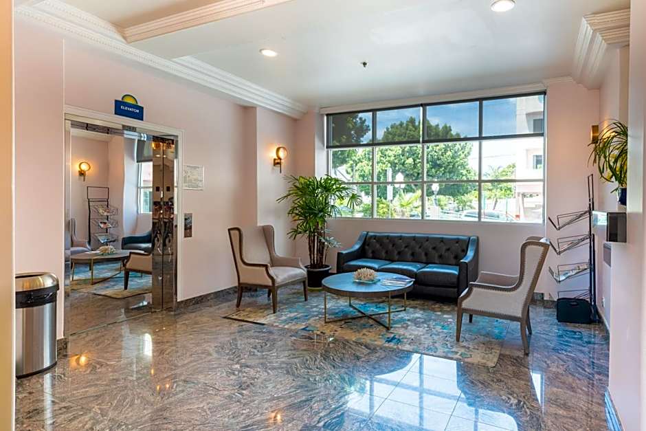 Days Inn by Wyndham Santa Monica