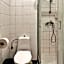 Fry House Hostel - 15min to Dworzec Zachodni, 5min to Klub Progresja