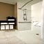 Holiday Inn Express Naples Downtown 5th Avenue By IHG