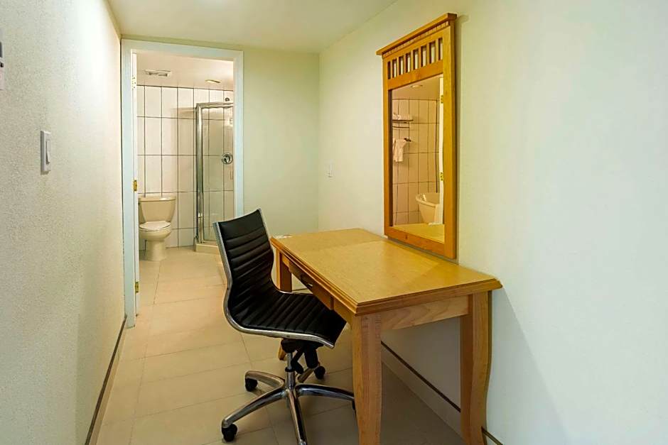 Quality Inn Downtown Inner Harbour